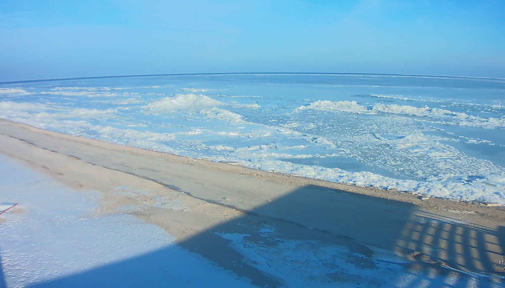 Замёрзло Азовское Море!