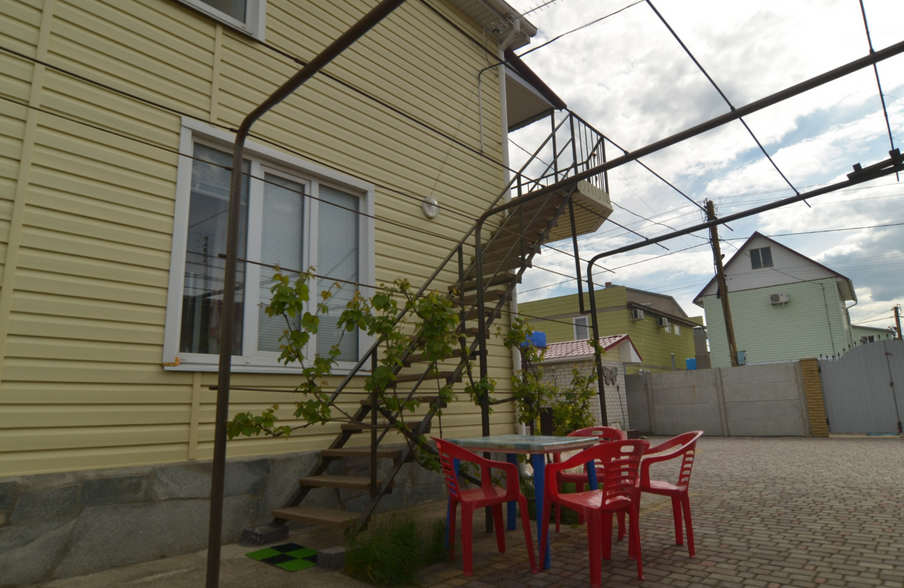 Пляжный домик №8. Степановка Первая.