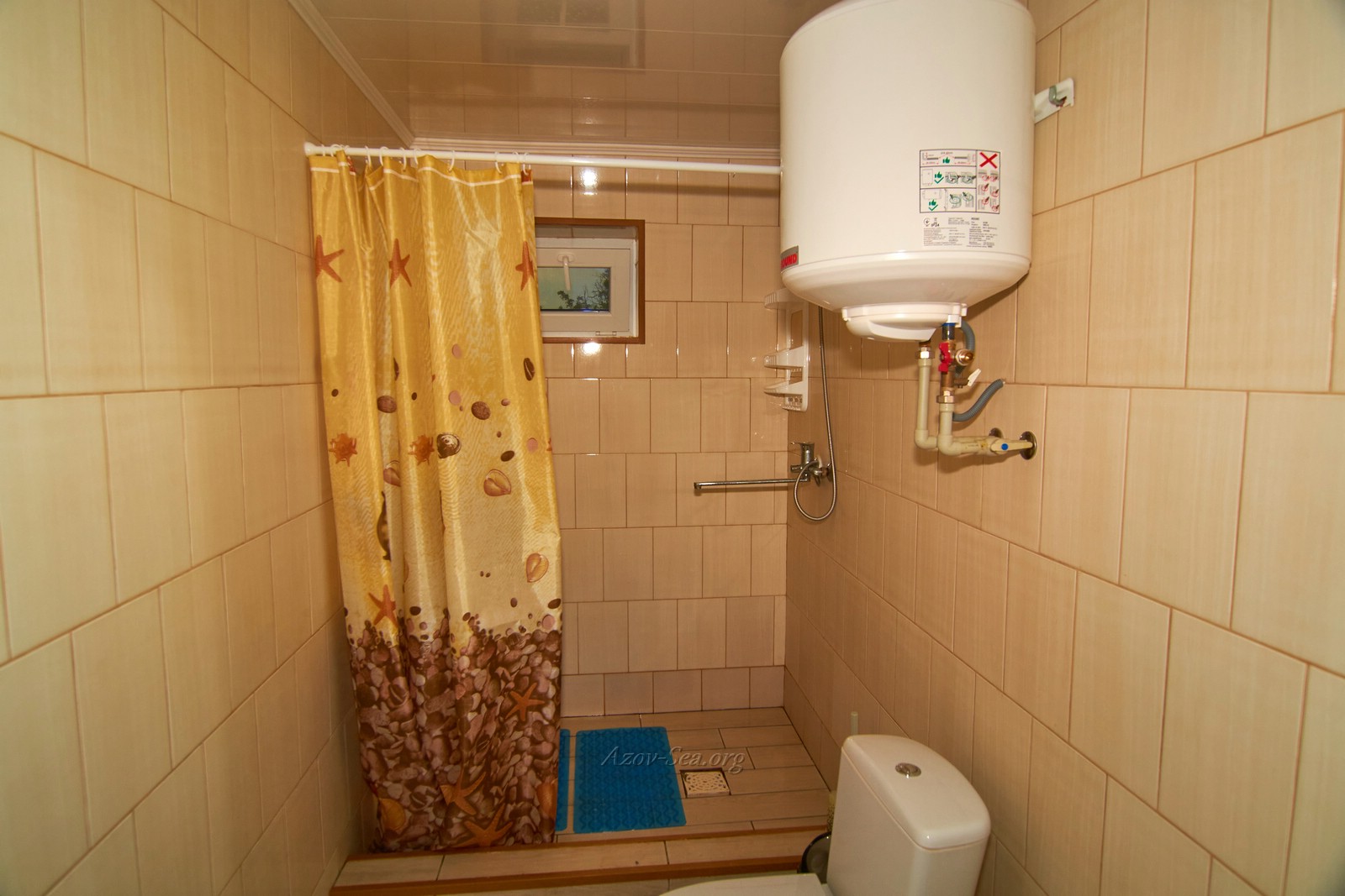 Двухкомнатный коттедж. Санузел. Душевая. База отдыха АКВАМАРИН. Степановка Первая.