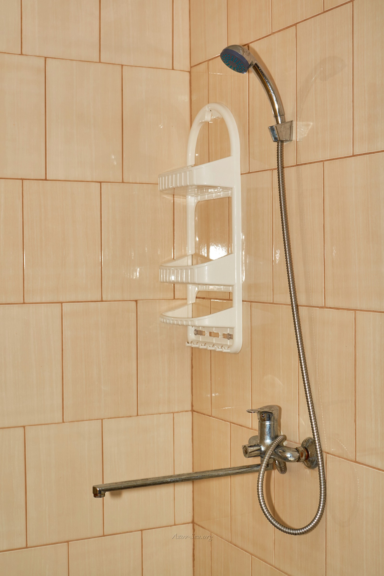 Двухкомнатный коттедж. Санузел. Душевая. База отдыха АКВАМАРИН. Степановка Первая.