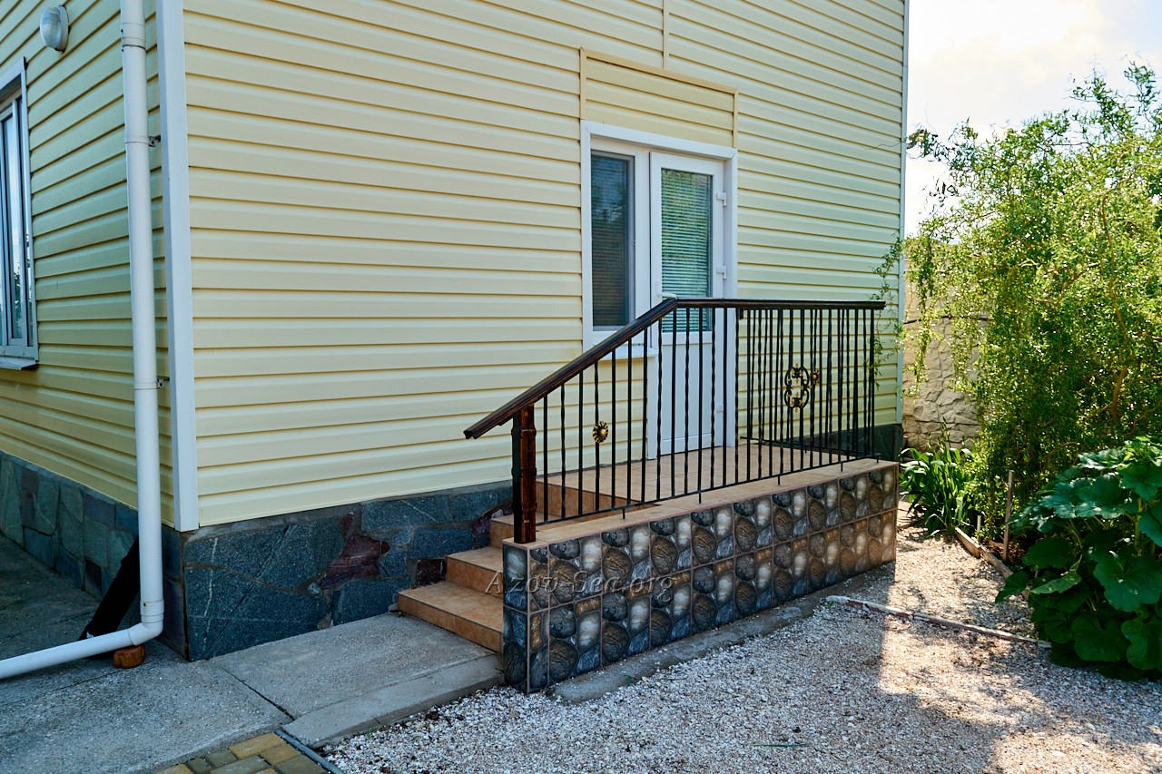 Пляжный домик №6. Степановка Первая