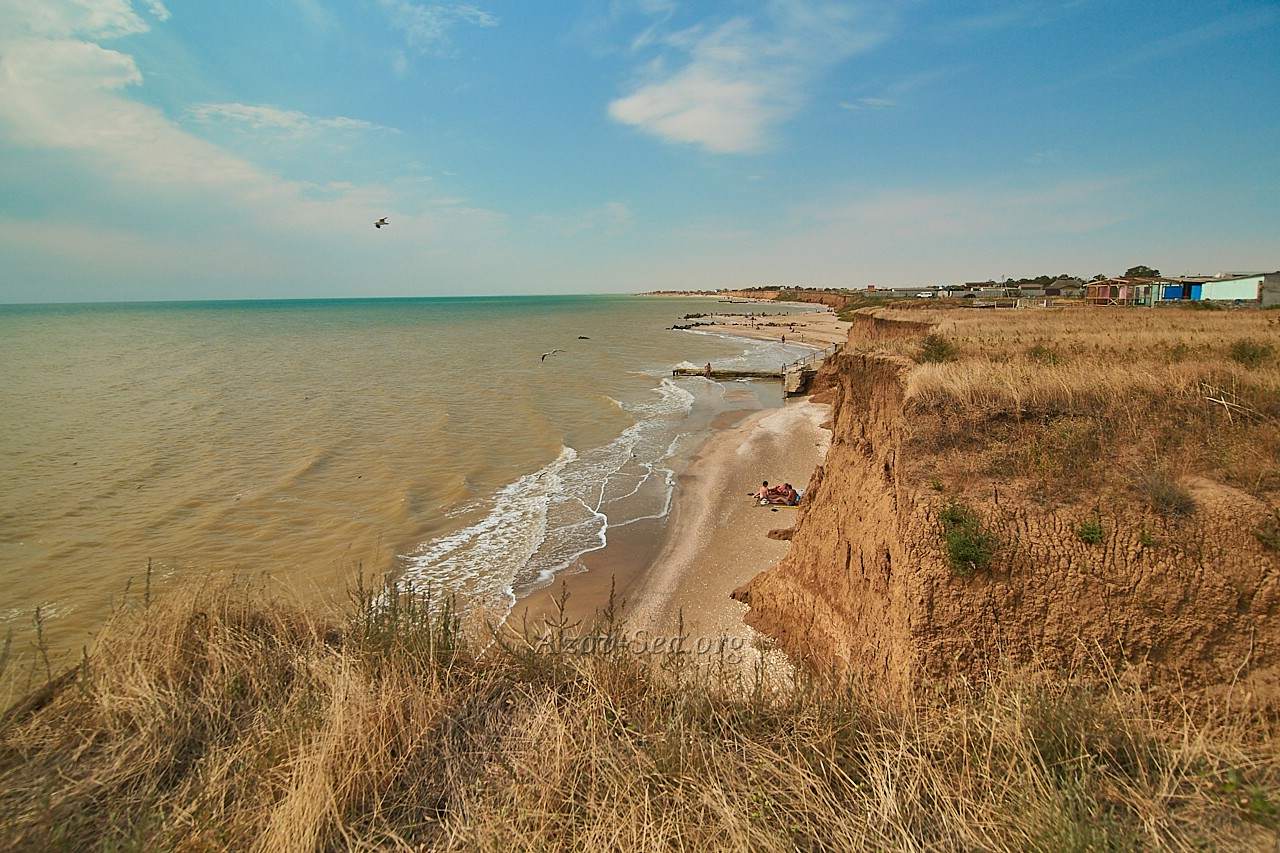 Пляж кучугуры азовское море